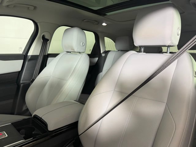 Used 2025 Land Rover Range Rover Velar Dynamic SE AWD/4WD image 15