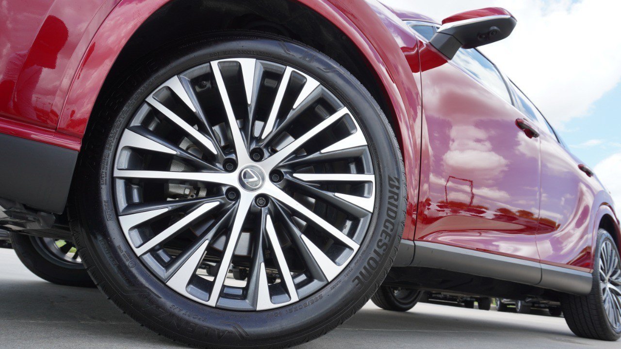 Certified 2025 Lexus RX 350 Premium Plus FWD image 11