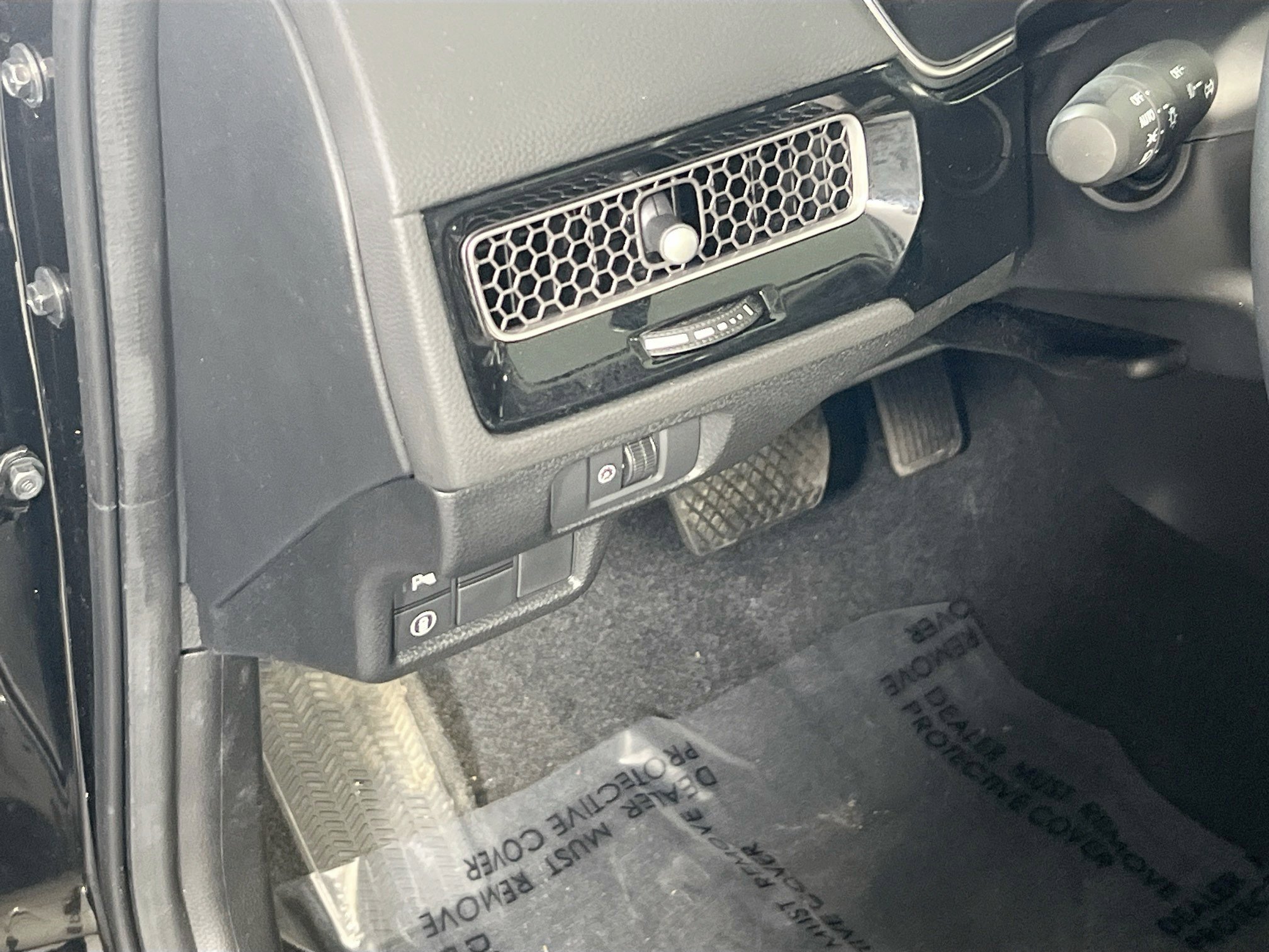 Used 2022 Honda Civic Touring image 10