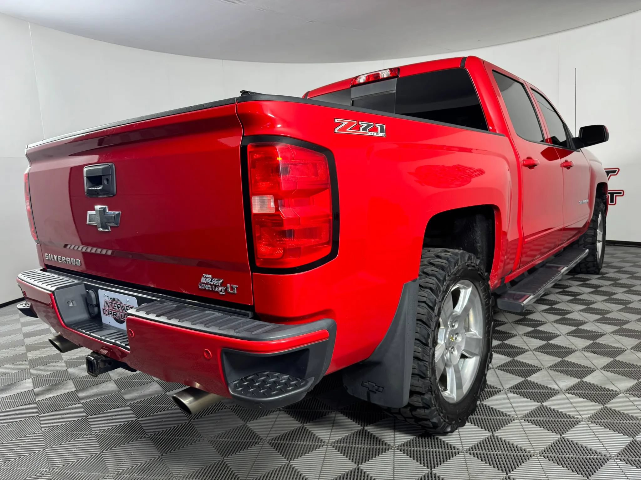 Used 2018 Chevrolet Silverado 1500 LT w/ All Star Edition AWD/4WD image 26