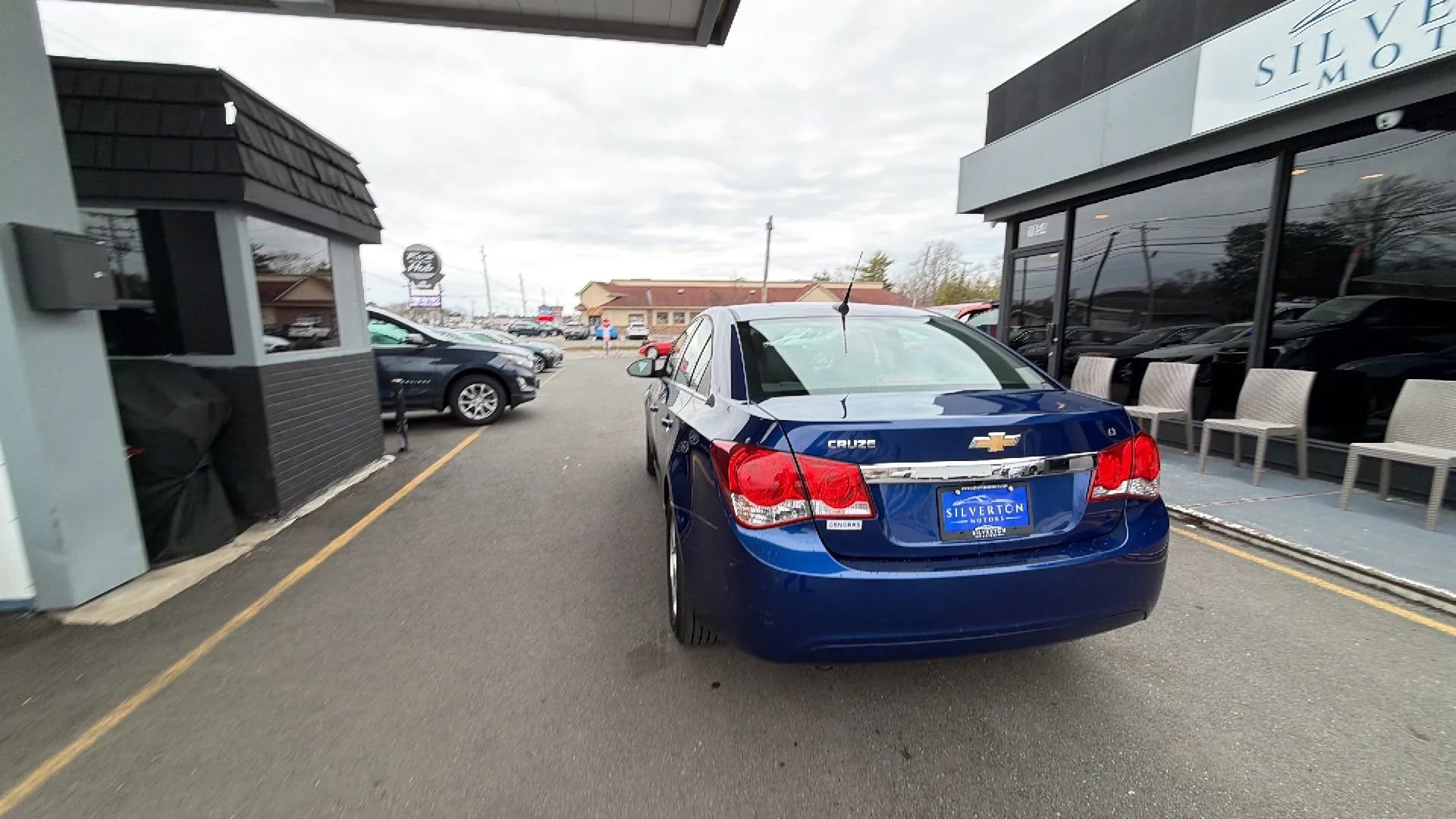 Used 2013 Chevrolet Cruze LT image 8