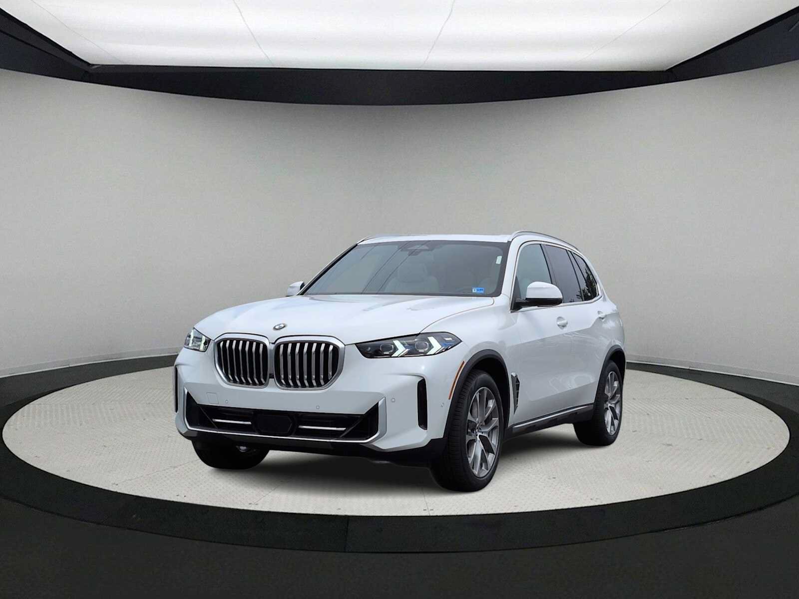 Certified 2024 BMW X5 xDrive40i w/ Executive Package AWD/4WD image 4