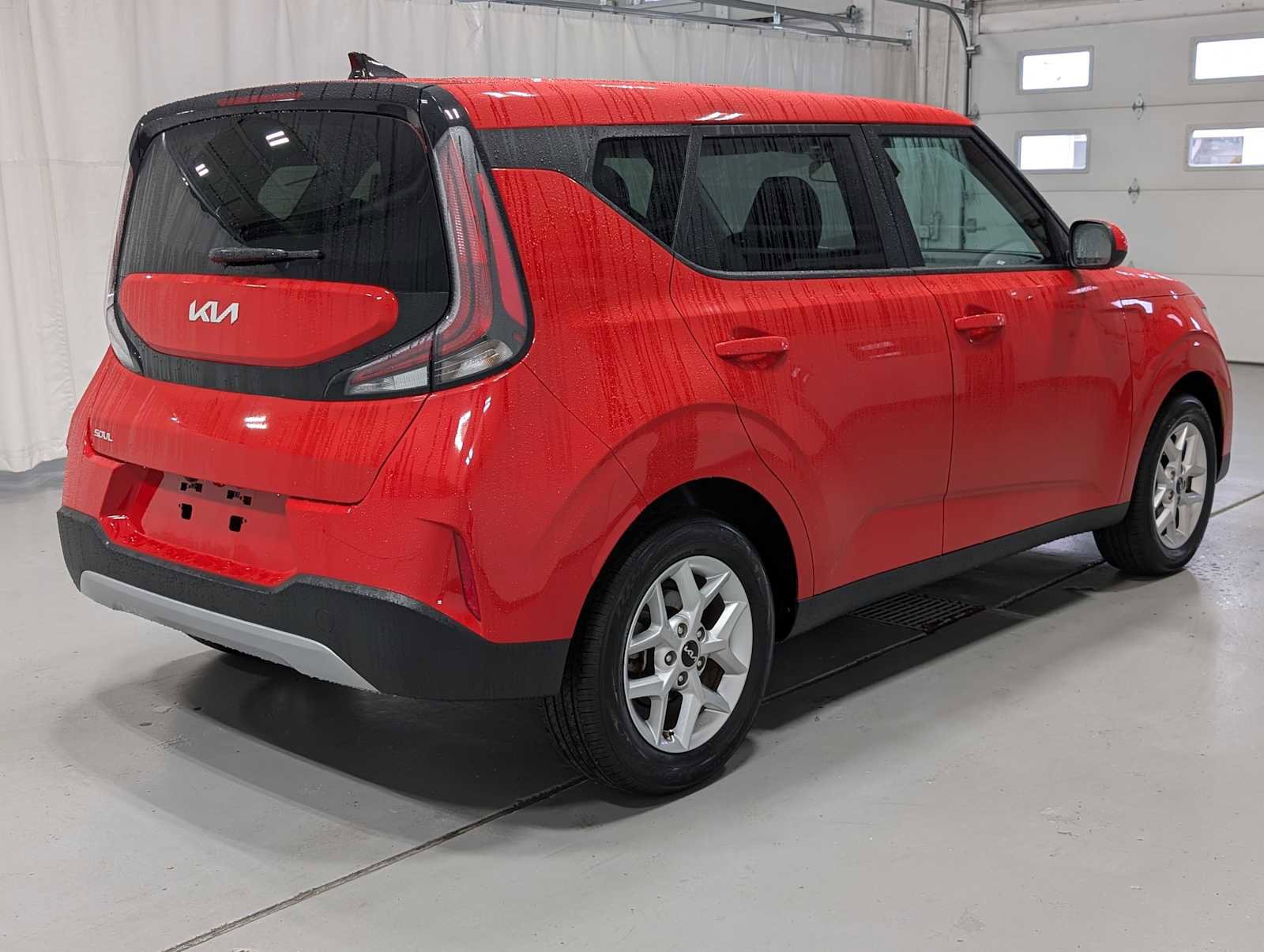 Certified 2023 Kia Soul LX w/ LX Technology Package image 7