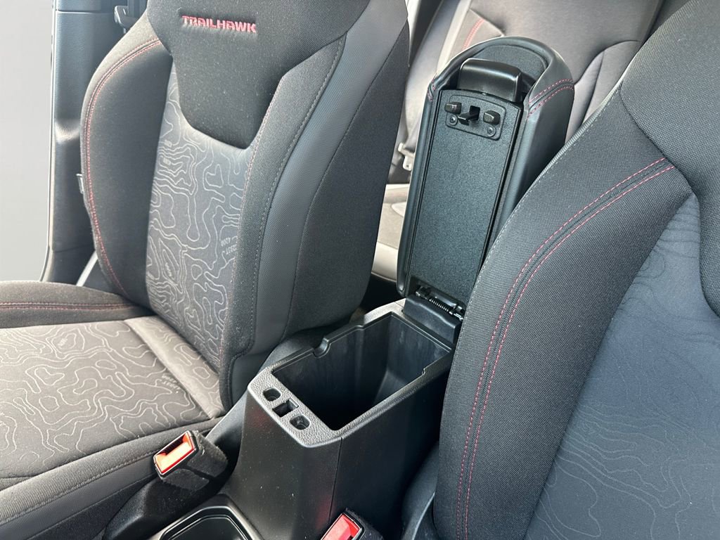 Used 2023 Jeep Renegade Trailhawk AWD/4WD image 20