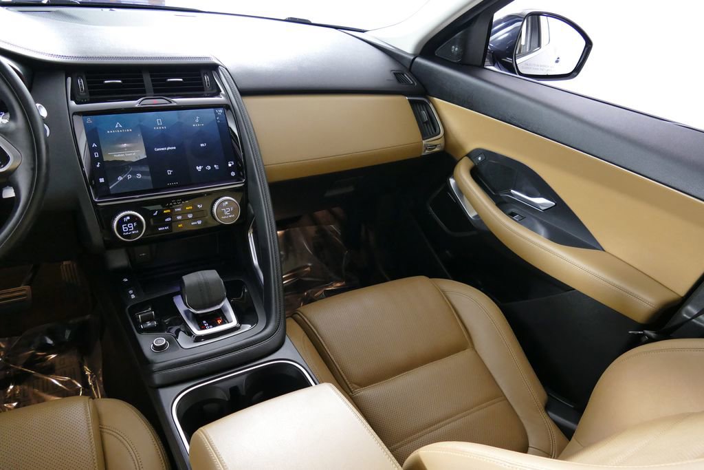 Used 2021 Jaguar E-PACE SE image 7