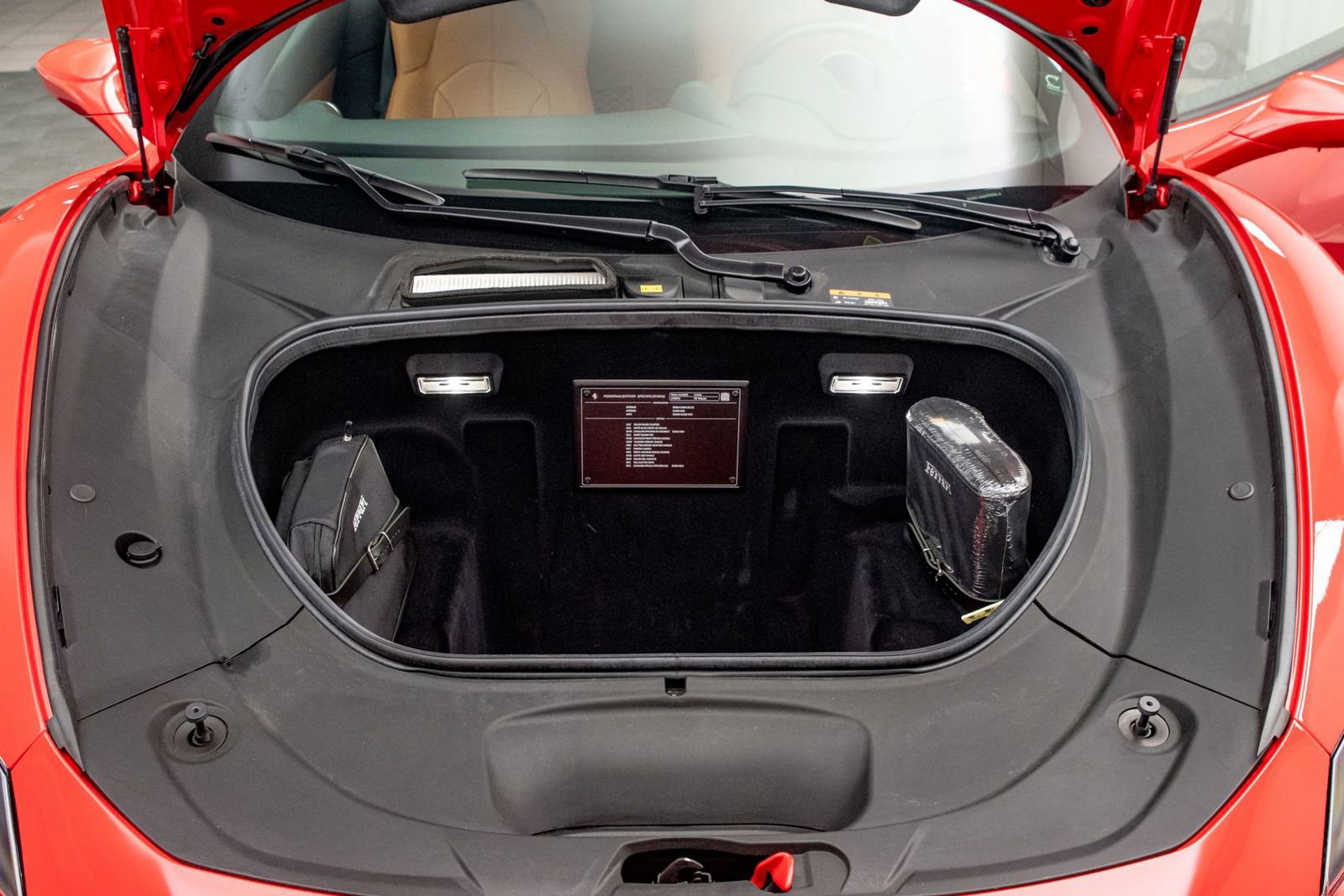 Used 2022 Ferrari F8 Tributo image 29