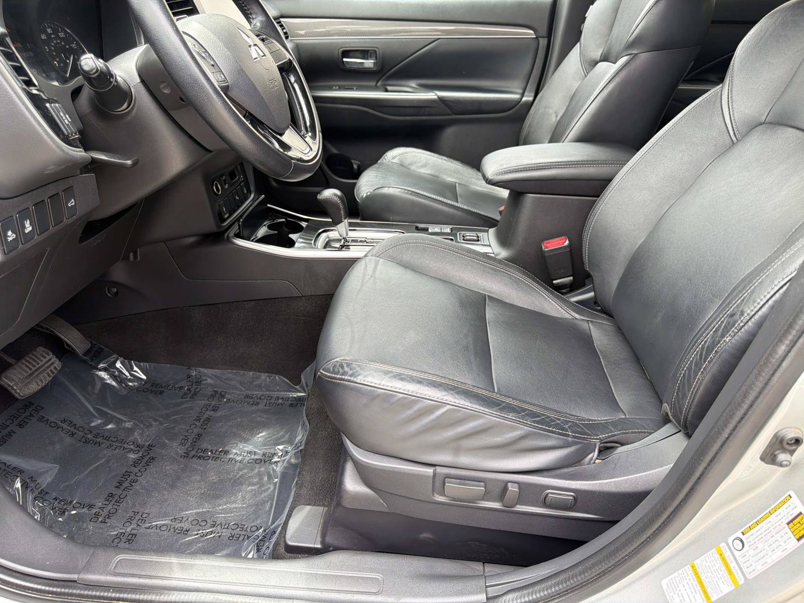 Used 2020 Mitsubishi Outlander SEL FWD image 16