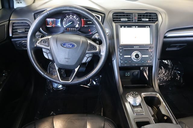 Used 2019 Ford Fusion Titanium AWD/4WD image 17