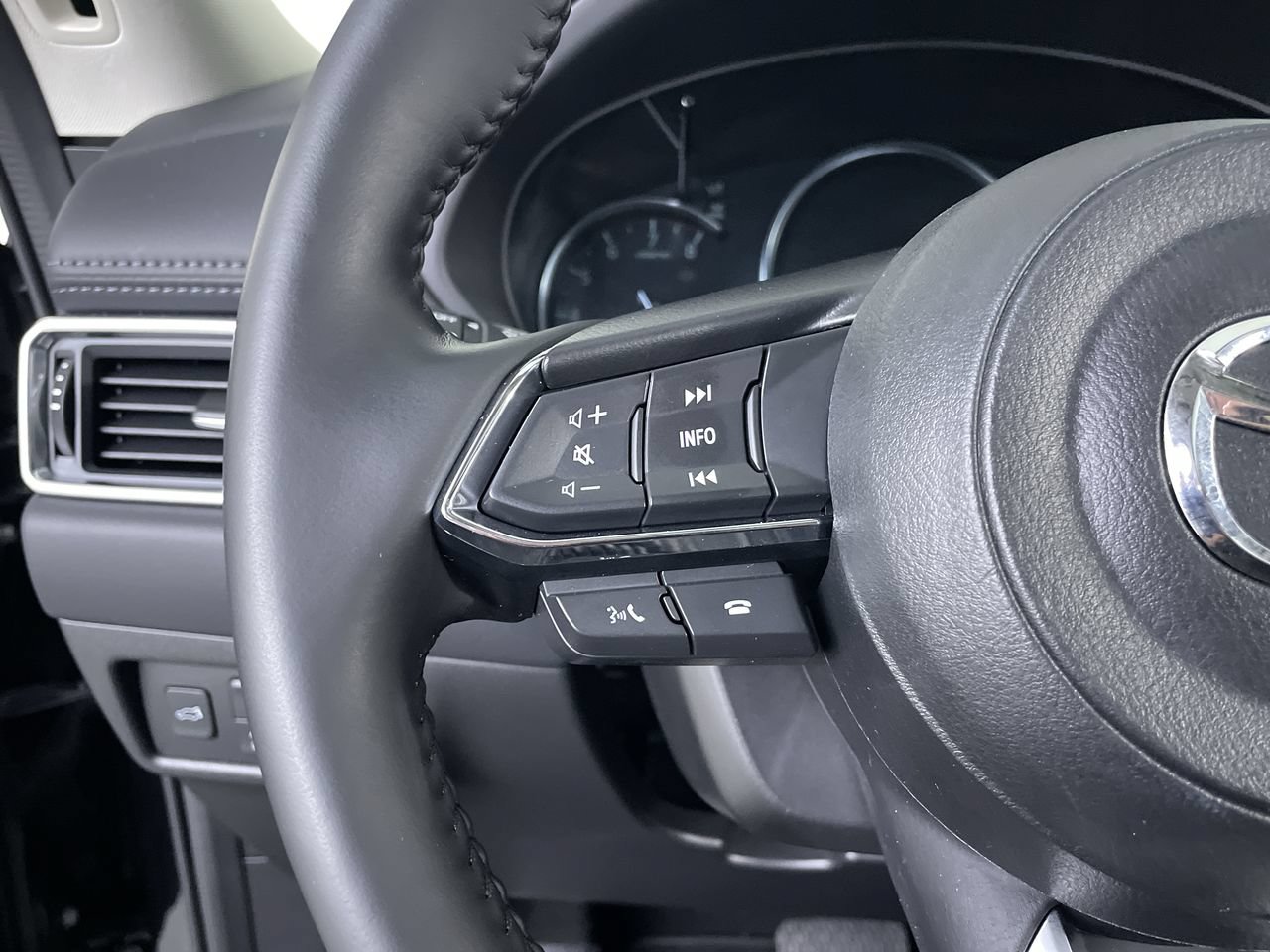 Used 2025 MAZDA CX-5 AWD 2.5 S w/ Premium Plus Pkg image 28