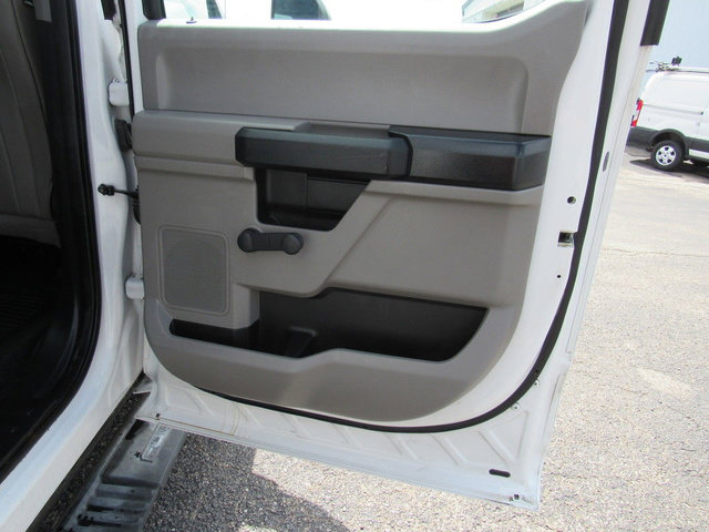 Used 2017 Ford F550 2WD Crew Cab Super Duty image 16