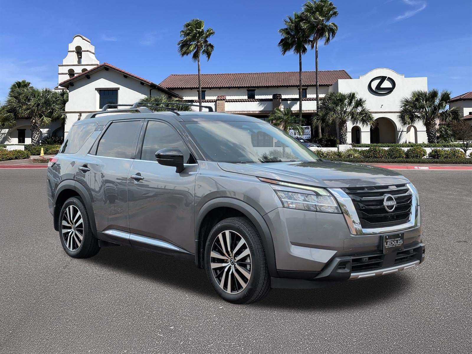 Used 2024 Nissan Pathfinder Platinum w/ Cargo Package FWD image 1