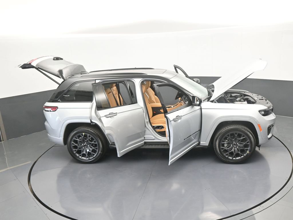 New 2025 Jeep Grand Cherokee Summit image 68
