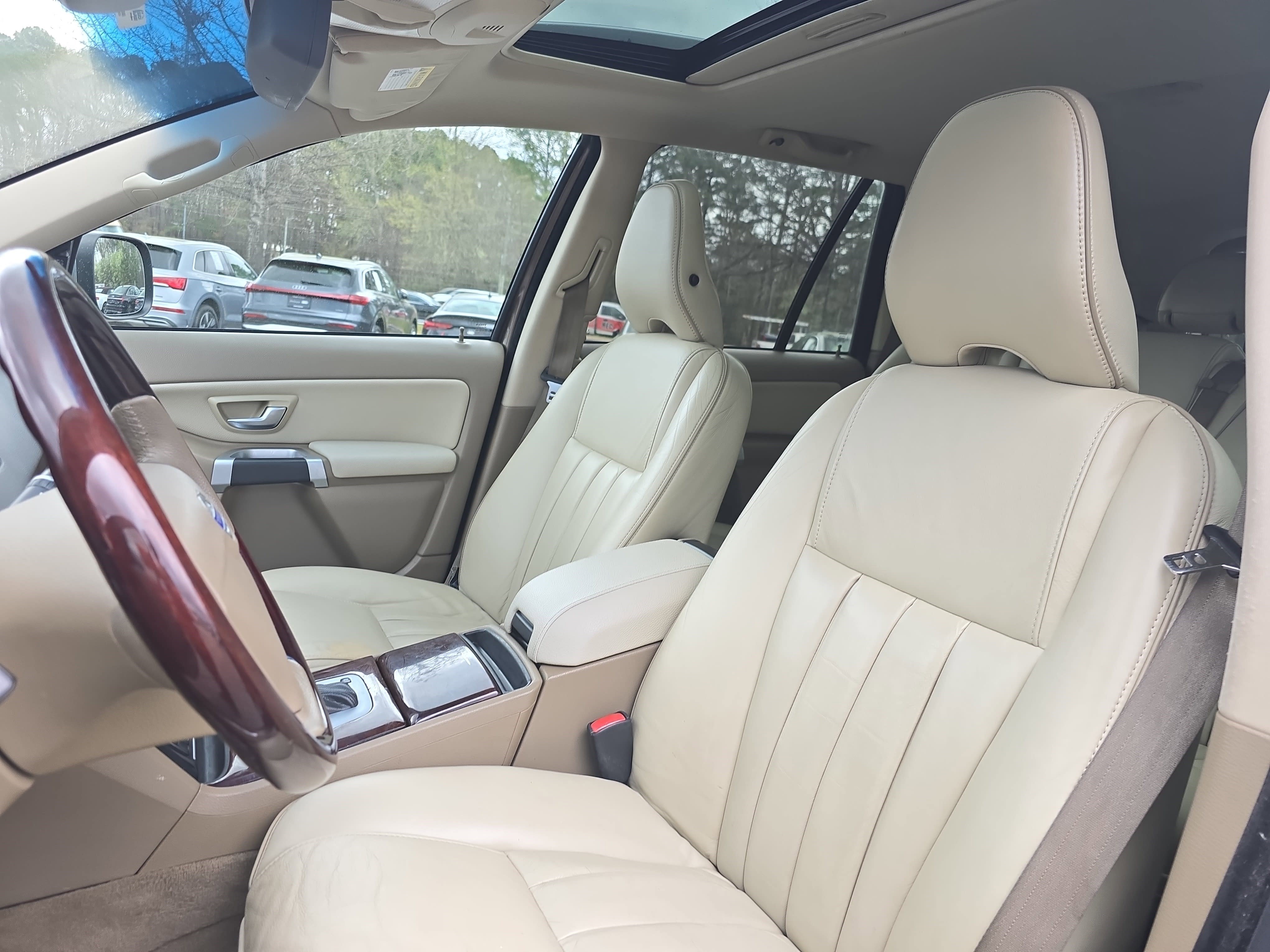 Used 2013 Volvo XC90 3.2 image 14