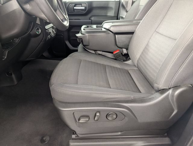 Used 2025 Chevrolet Silverado 2500 Custom w/ Custom Value Package RWD image 13