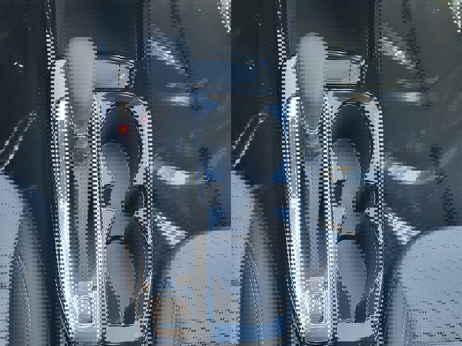 Used 2025 Chevrolet Trax LT w/ LT Convenience Package image 20