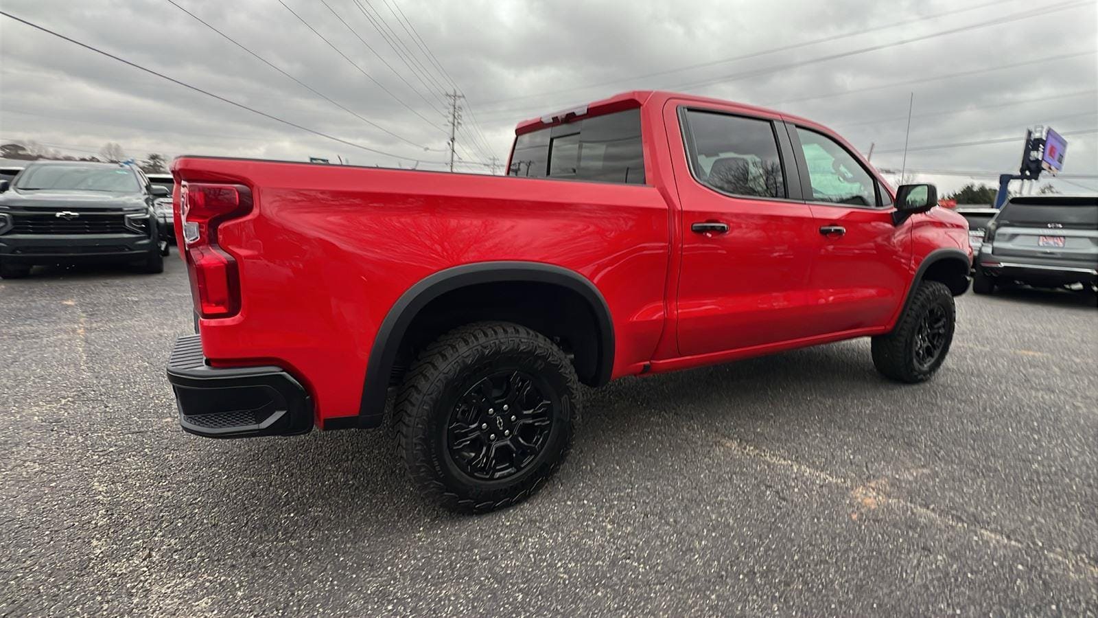 New 2026 Chevrolet Silverado 1500 ZR2 AWD/4WD image 5