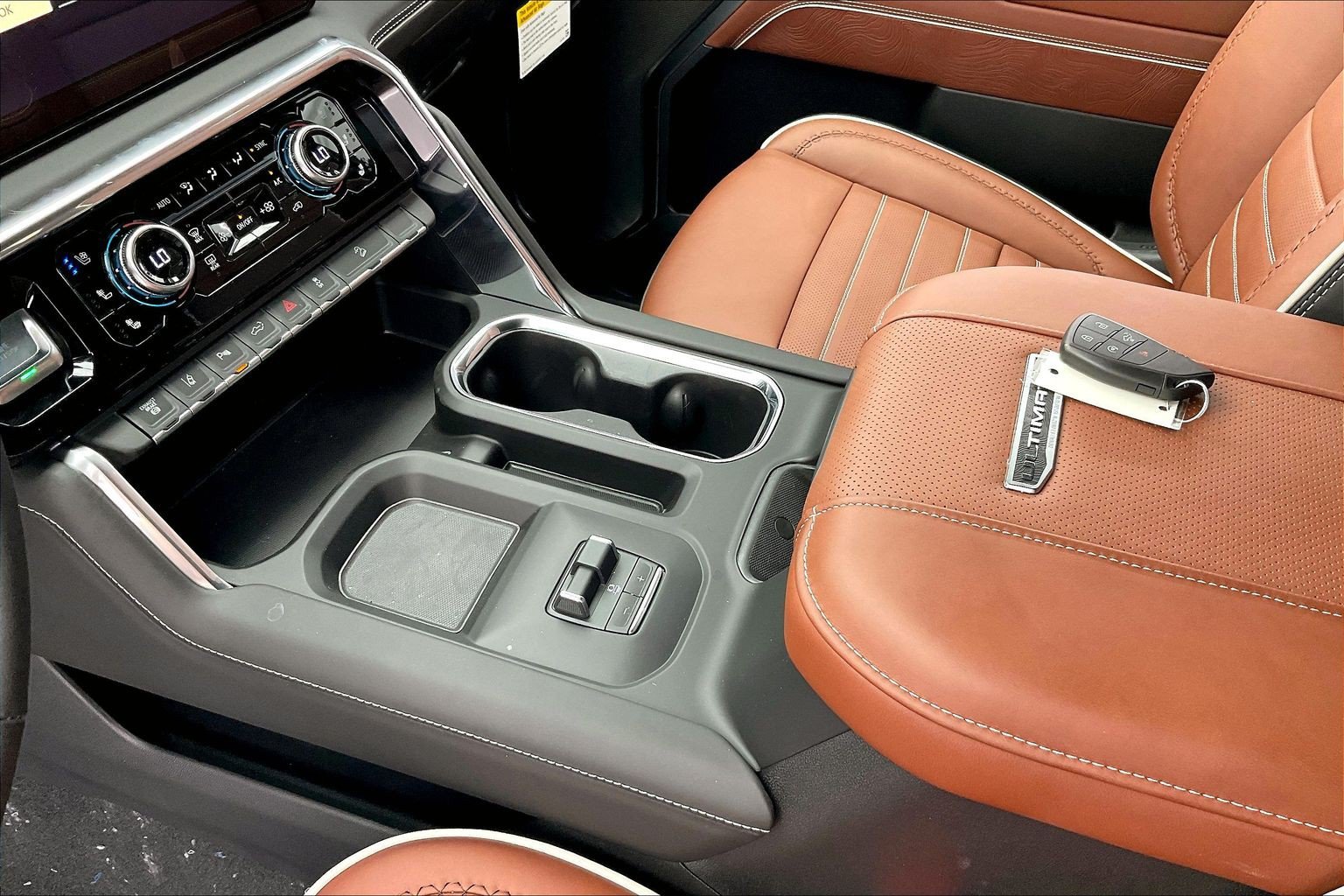 New 2026 GMC Sierra 3500 Denali Ultimate AWD/4WD image 8