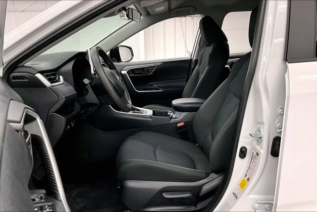 Used 2025 Toyota RAV4 LE image 23