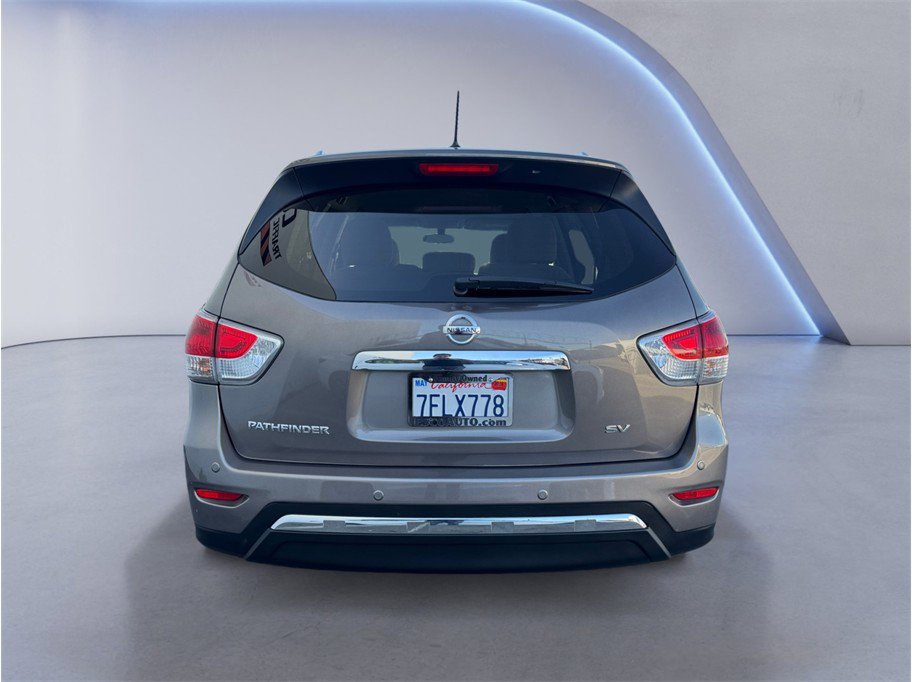 Used 2014 Nissan Pathfinder SV image 5