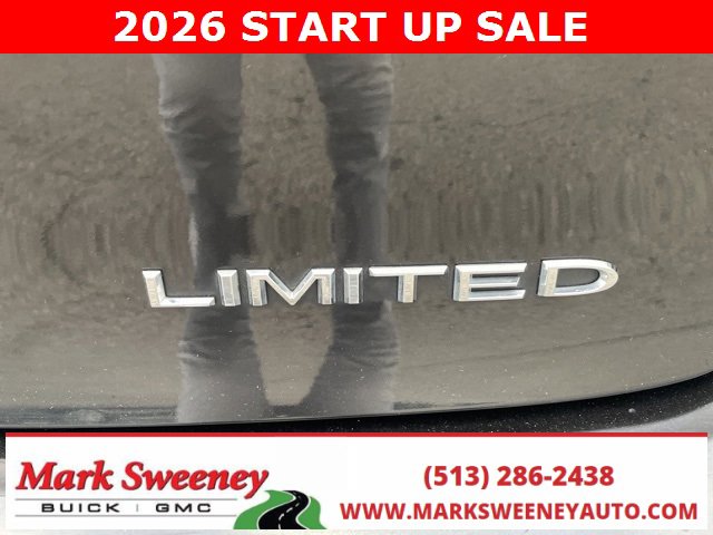 Used 2023 Chrysler Pacifica Limited image 9