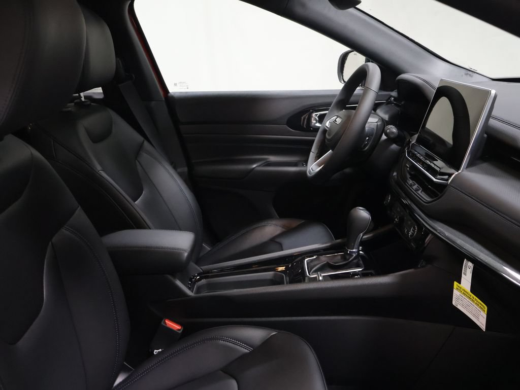 New 2026 Jeep Compass Limited w/ Sun, Sound & Navigation Group AWD/4WD image 18