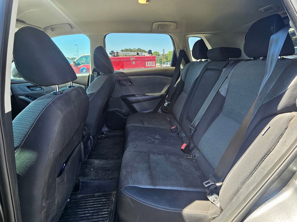Used 2021 Nissan Rogue S FWD image 13