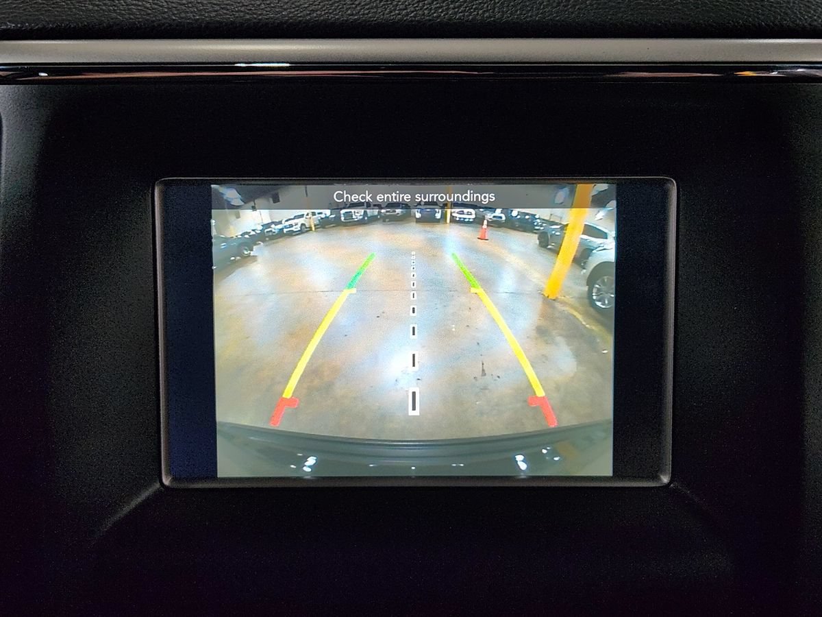 Used 2019 Jeep Grand Cherokee Laredo RWD image 35