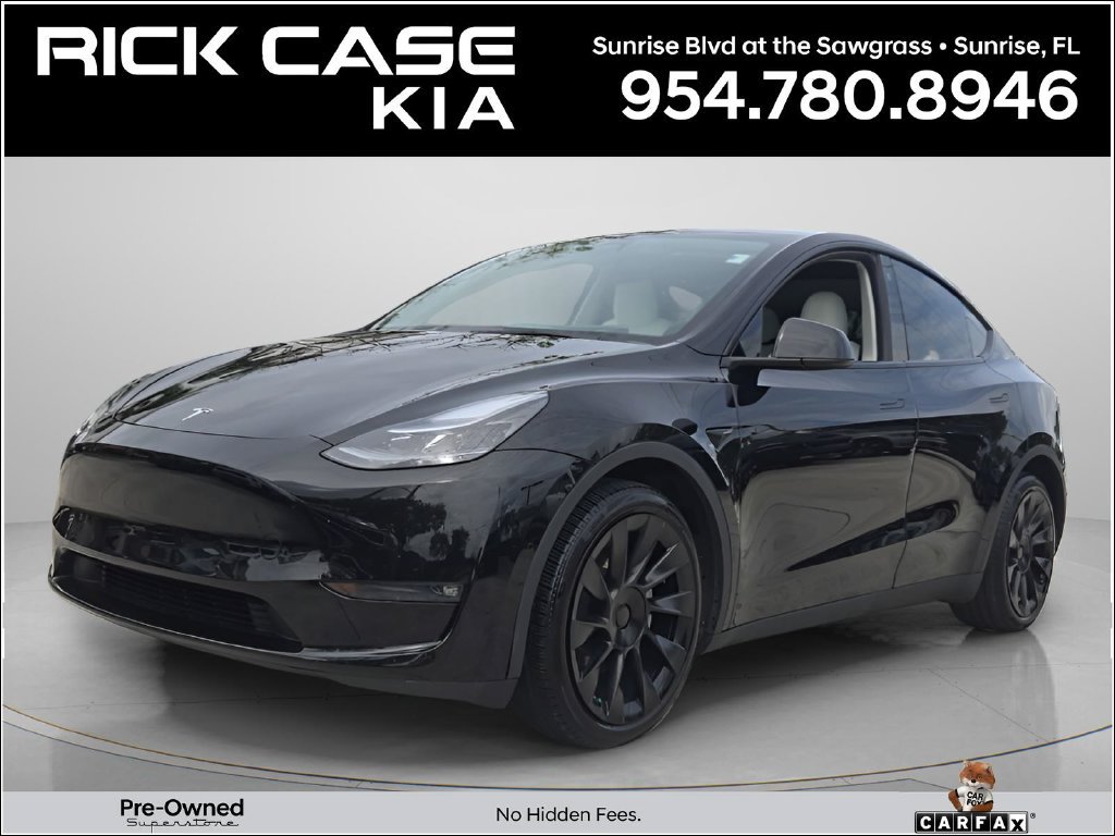 Used 2022 Tesla Model Y Long Range AWD/4WD image 1