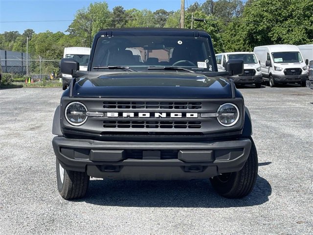 New 2025 Ford Bronco Base image 2