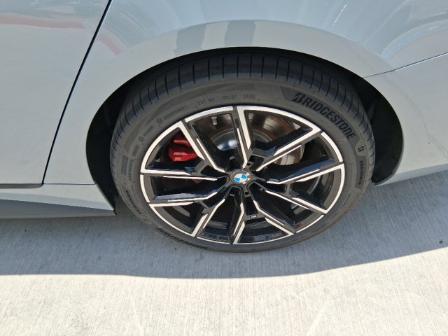New 2026 BMW i4 eDrive40 w/ M Sport Package RWD image 16