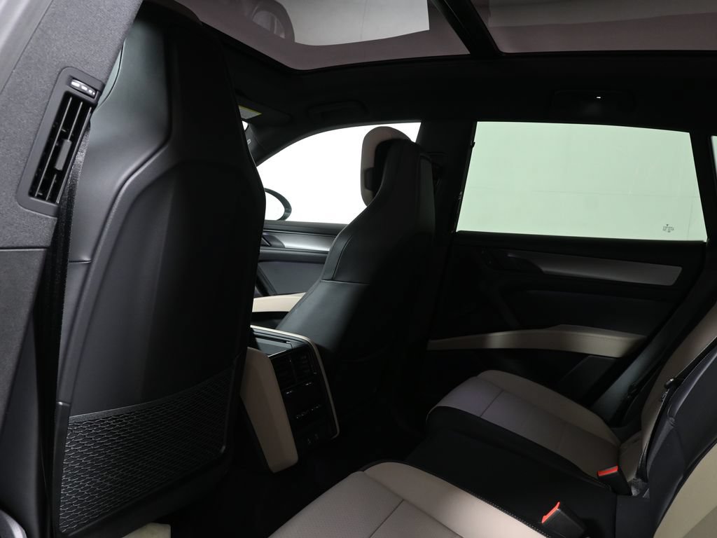 New 2026 Porsche Cayenne Electric AWD/4WD image 37