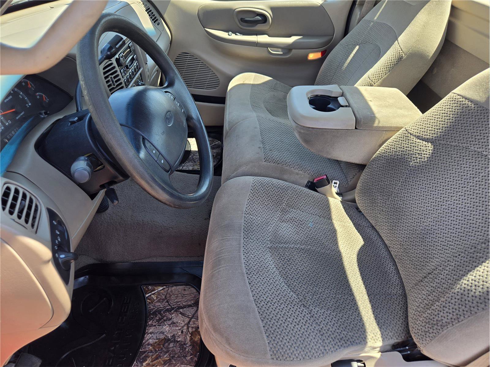 Used 2000 Ford F150 XLT AWD/4WD image 13