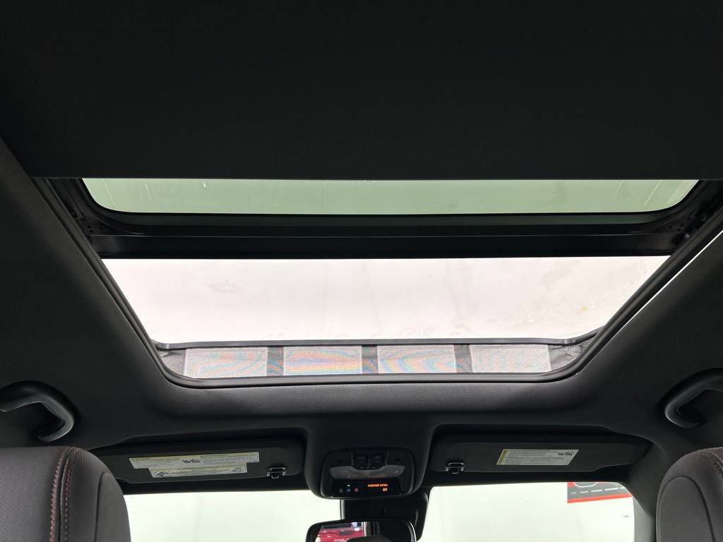 Used 2022 Chevrolet TrailBlazer RS w/ Sun and Liftgate Package FWD image 19