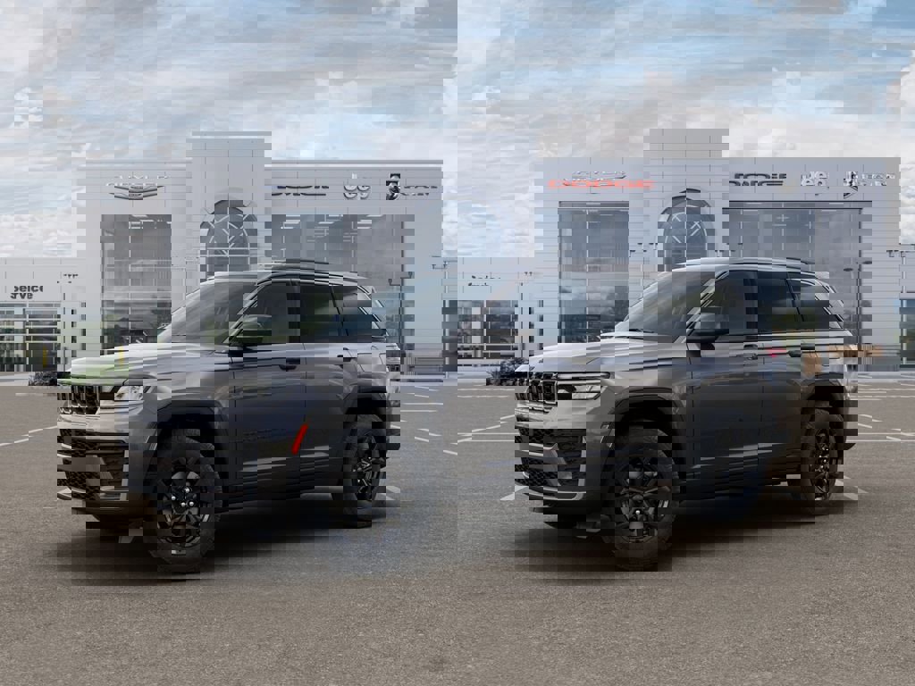 New 2026 Jeep Grand Cherokee Laredo image 2