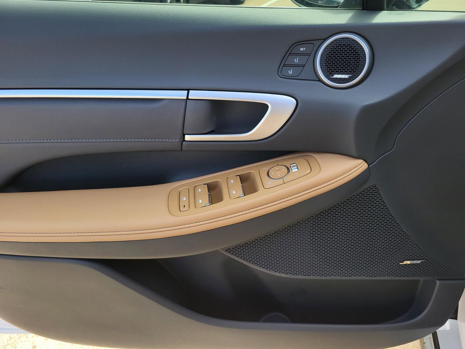 New 2026 Hyundai Sonata Limited FWD image 14