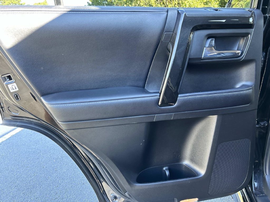 Used 2019 Toyota 4Runner Limited AWD/4WD image 12