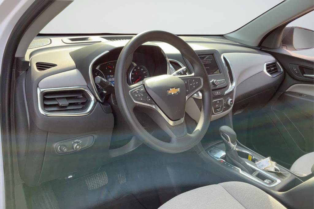 Used 2024 Chevrolet Equinox LS w/ LS Convenience Package FWD image 25