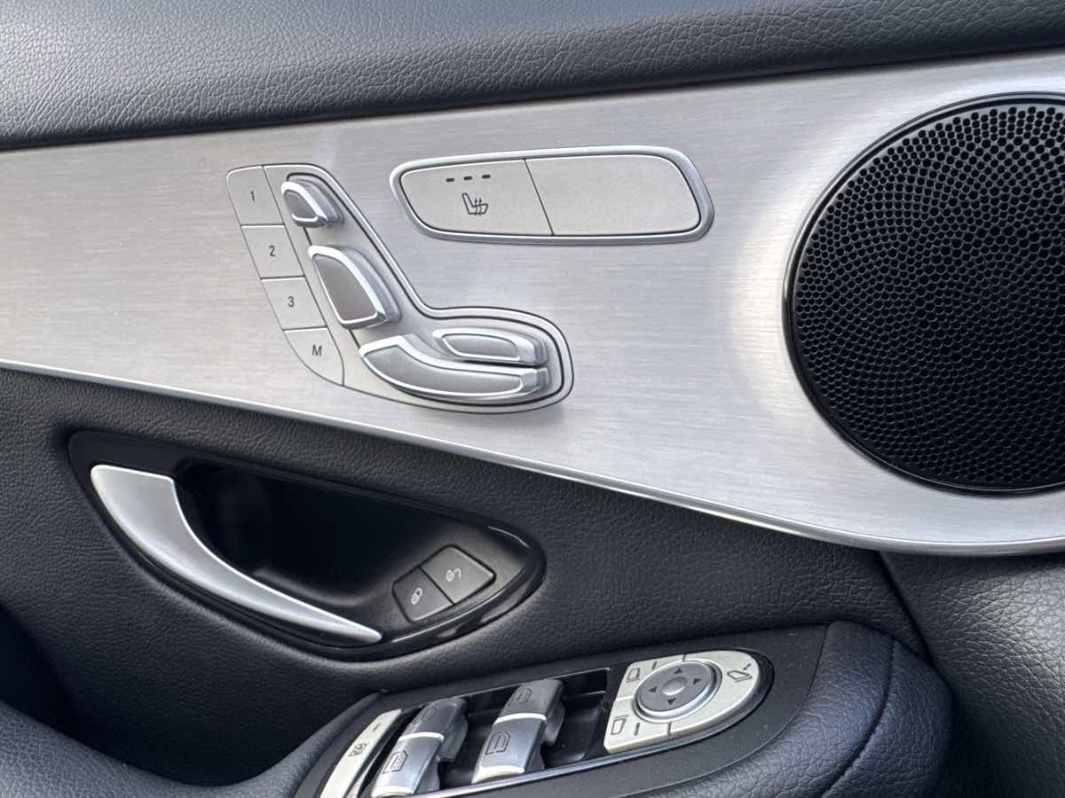 Used 2019 Mercedes-Benz GLC 300 image 30