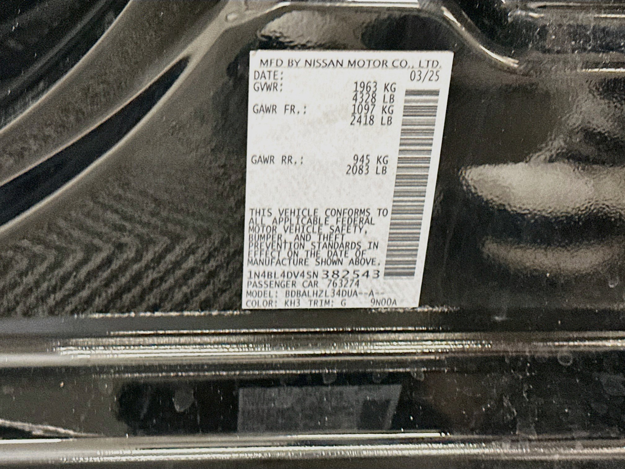 Used 2025 Nissan Altima 2.5 SV FWD image 12
