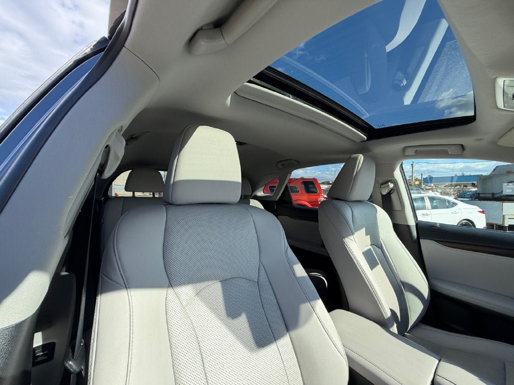 Used 2022 Lexus RX 450h AWD w/ Premium Package image 27