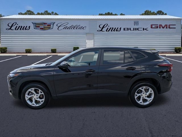 Used 2024 Chevrolet Trax LS FWD image 7