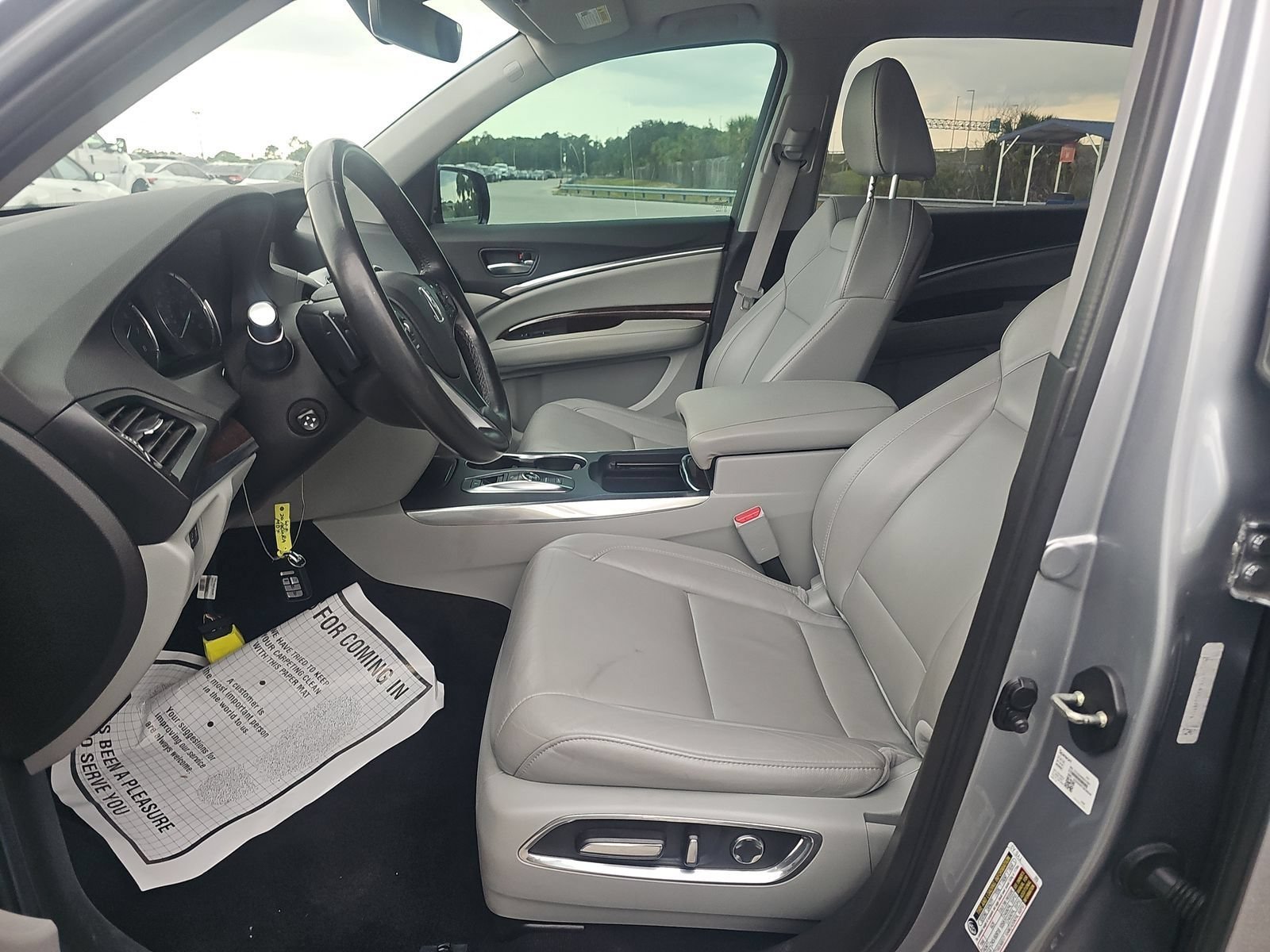 Used 2020 Acura MDX SH-AWD image 9