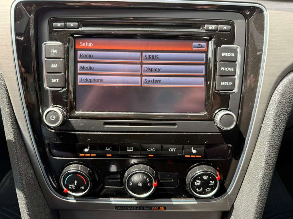 Used 2014 Volkswagen Passat TDI SE FWD image 25