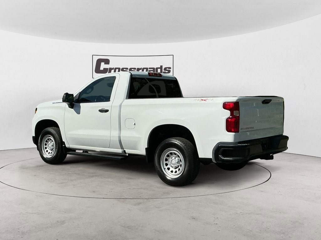 Used 2022 Chevrolet Silverado 1500 W/T w/ WT Value Package AWD/4WD image 3