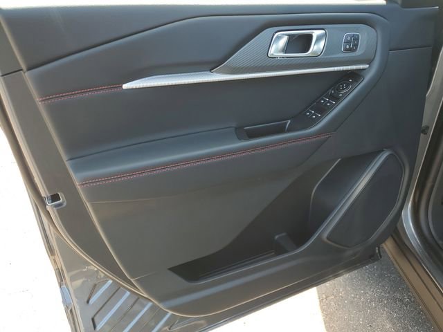 New 2026 Ford Explorer ST-Line w/ ST-Line Street Pack image 12
