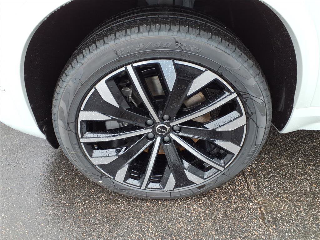 New 2026 Volvo XC90 T8 Ultra w/ Protection Package Premier image 11