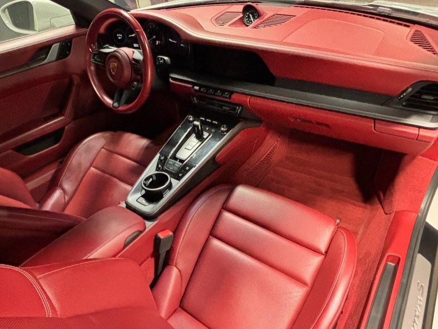 Used 2020 Porsche 911 Carrera S RWD image 17