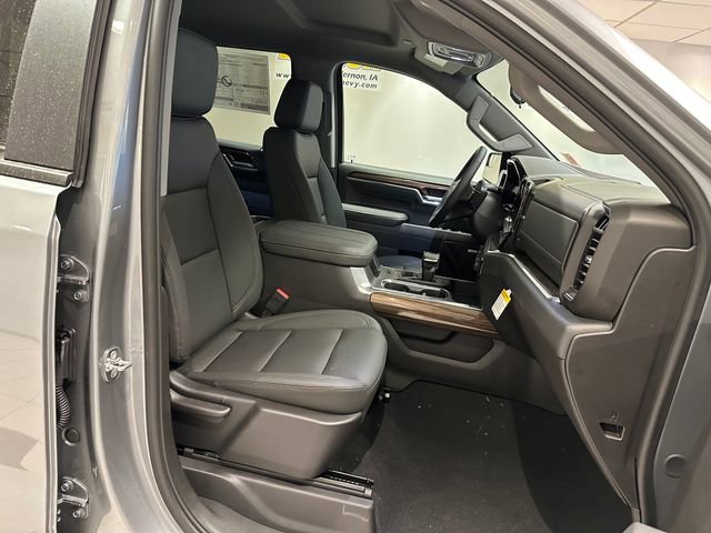 New 2026 Chevrolet Silverado 1500 LT Trail Boss w/ Convenience Package II AWD/4WD image 7