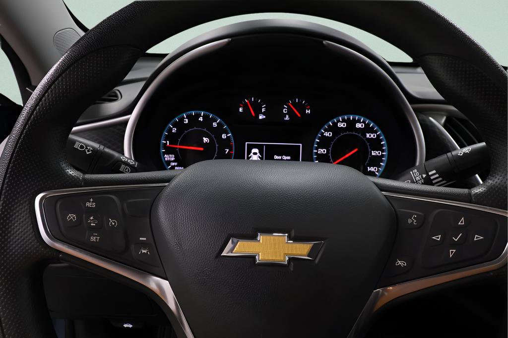 Used 2025 Chevrolet Malibu LT image 13