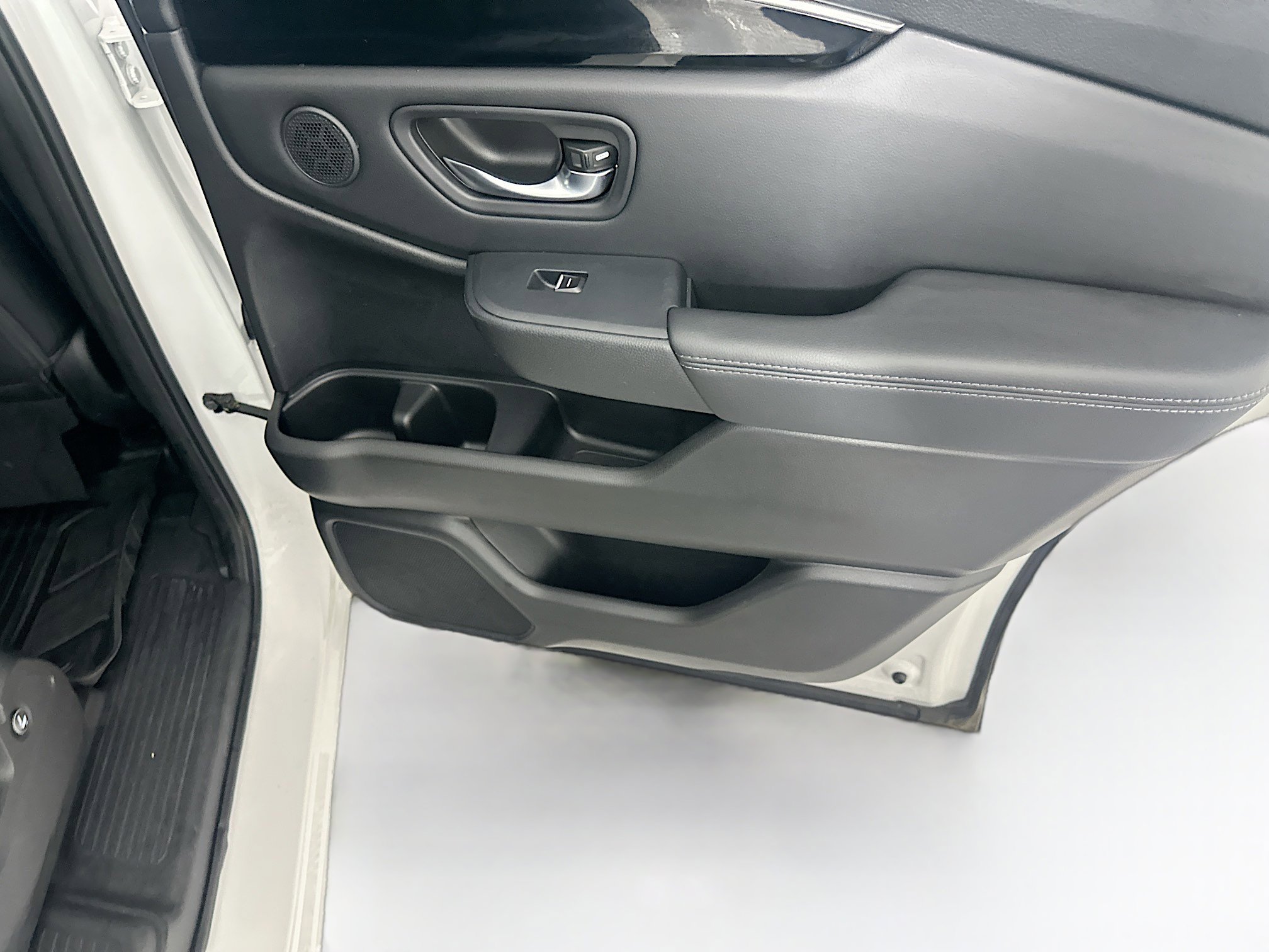 Used 2023 Honda Pilot Touring image 32